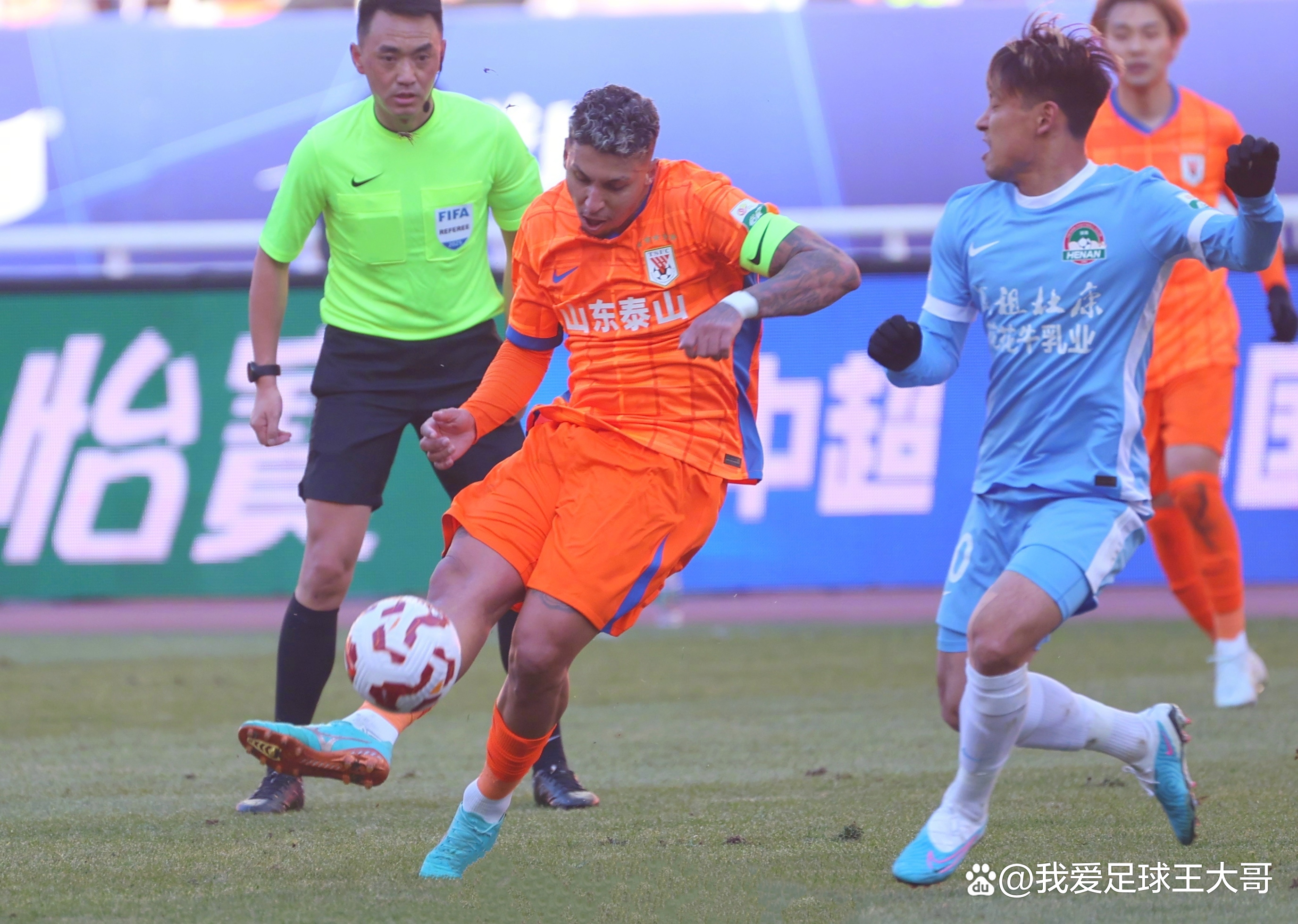 华体会娱乐 -全明星赛倒计时；山东泰山冲刺阶段队长鼓劲；细节引发关注；底气十足；心理建设被强调的简单介绍