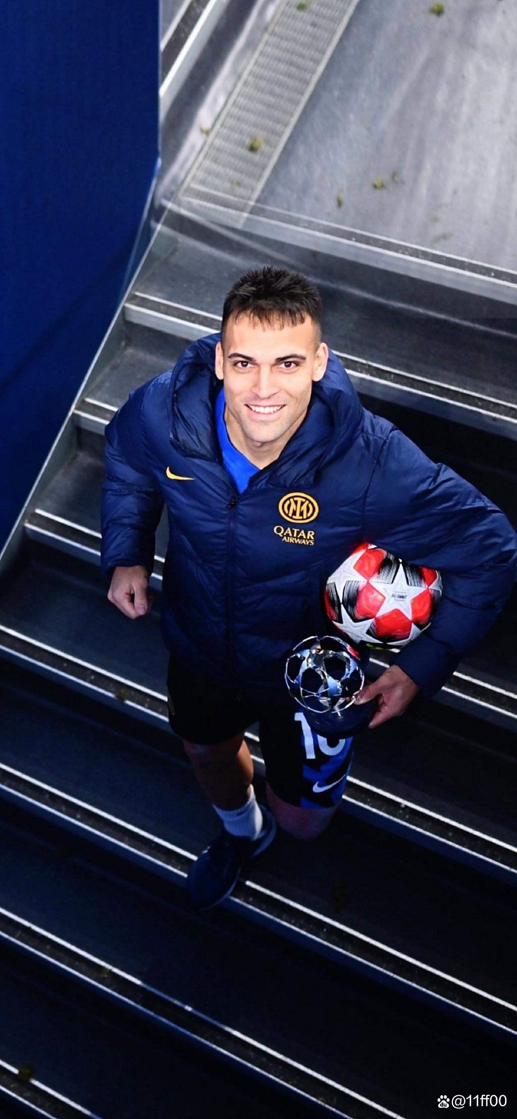 华体会体育入口 -关于欧冠冲刺阶段再迎强敌，皇家马德里豪取连胜，主帅态度——态度坚定，更衣室氛围转暖的信息